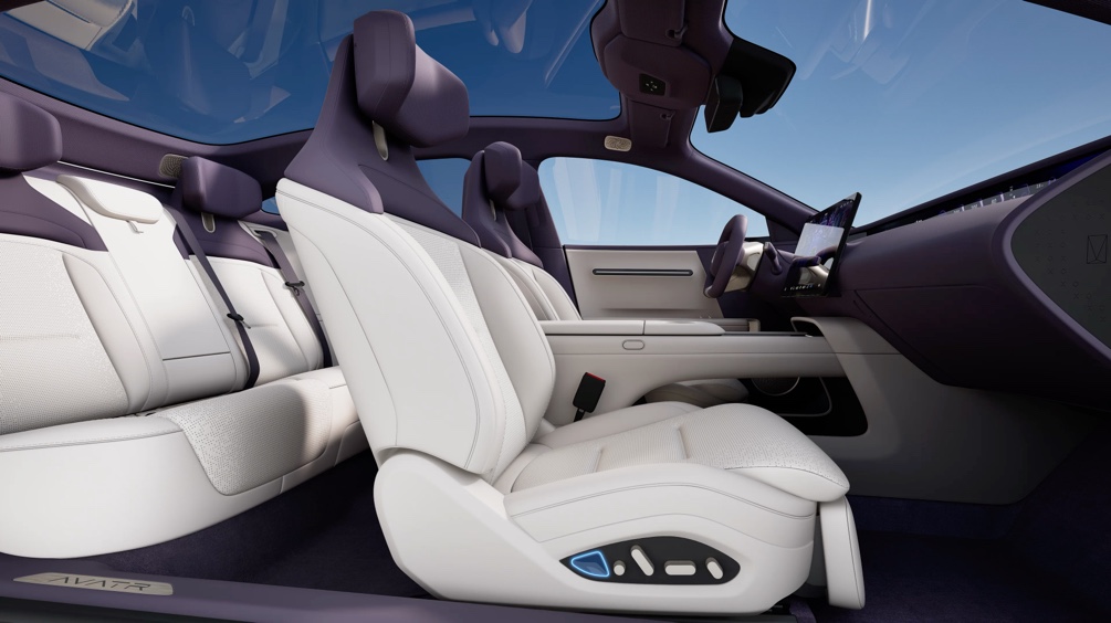 AVATR 06 | Luxury Sports Sedan